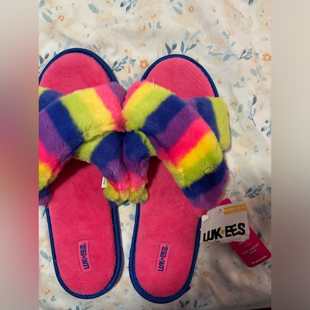 Lukees Size 11-12 MultiColor Slippers